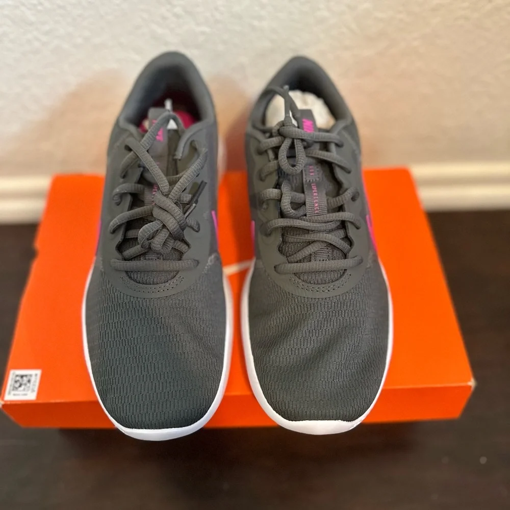 👟 Nike Flex Experience Run 9 Running Shoes - Wide - NWOT 👟 - Picture 7 of 9